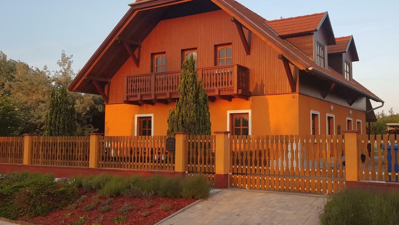 Lifestyle Balaton Villa Siofok Ngoại thất bức ảnh